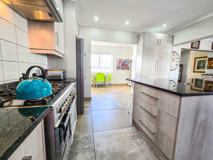 4 Bedroom Property for Sale in Jongensfontein Western Cape